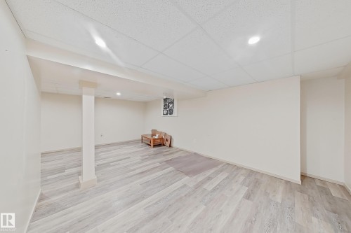 5514 93A Avenue, Edmonton, AB - Indoor