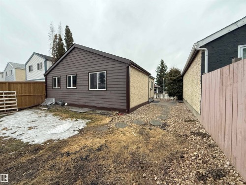 5514 93A Avenue, Edmonton, AB - Outdoor With Exterior