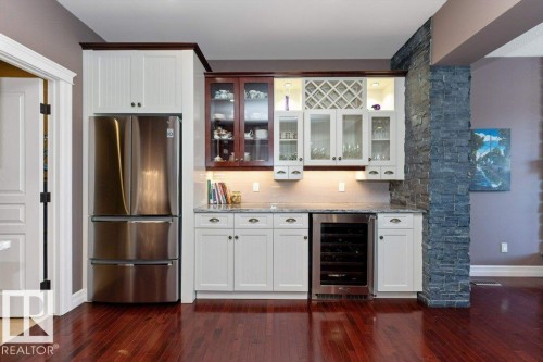 304 Caldwell Close, Edmonton, AB - Indoor