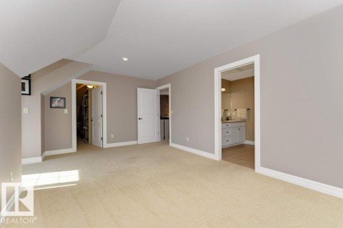 304 Caldwell Close, Edmonton, AB - Indoor Photo Showing Other Room