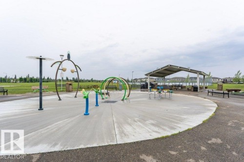 304 Caldwell Close, Edmonton, AB - Outdoor