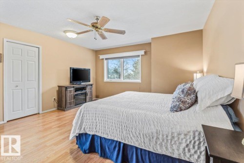 19 Deane Crescent, St. Albert, AB - Indoor Photo Showing Bedroom