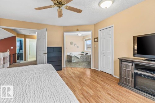 19 Deane Crescent, St. Albert, AB - Indoor Photo Showing Bedroom