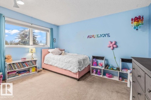 19 Deane Crescent, St. Albert, AB - Indoor Photo Showing Bedroom