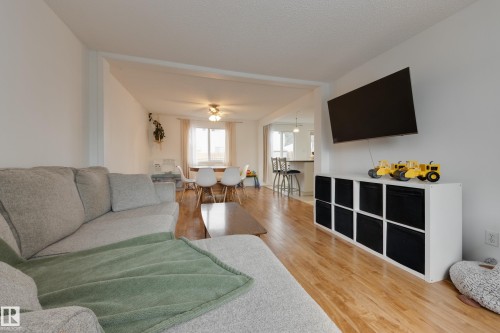 127 RIDGEWOOD Terrace  St. Albert, AB T8N 0E9