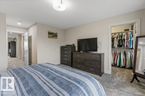 3632 Hummingbird Way, Edmonton, AB - Indoor Photo Showing Bedroom