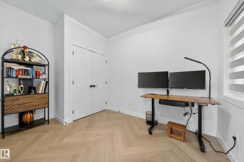 16527 3 Street, Edmonton, AB - Indoor Photo Showing Office