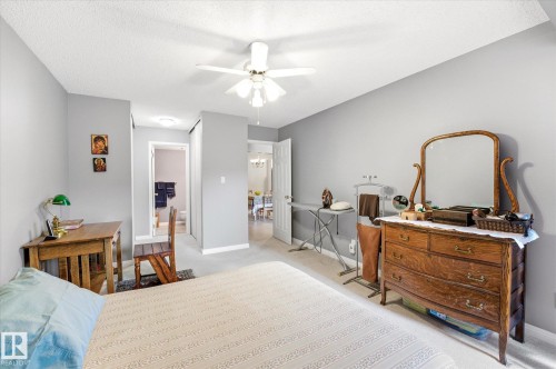 105 8811 106A Avenue, Edmonton, AB - Indoor Photo Showing Bedroom