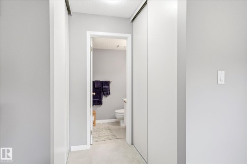 105 8811 106A Avenue, Edmonton, AB - Indoor Photo Showing Bathroom