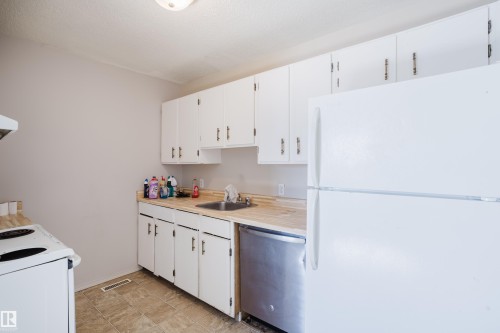 5125 55 Avenue  Wetaskiwin, AB T9A 2P2