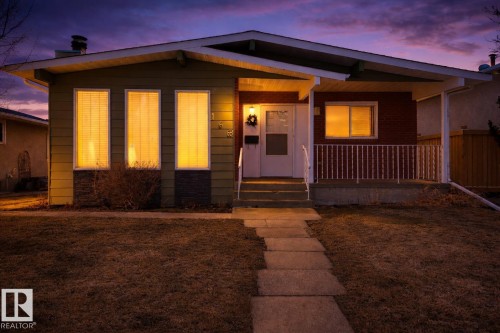 168 CAMELOT Avenue  Leduc, AB T9E 4K6