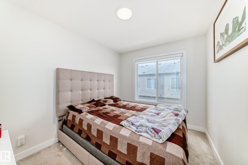 170 804 Welsh Drive, Edmonton, AB - Indoor Photo Showing Bedroom