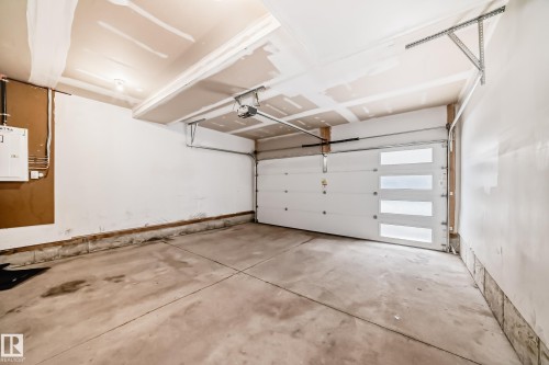 170 804 Welsh Drive, Edmonton, AB - Indoor Photo Showing Garage
