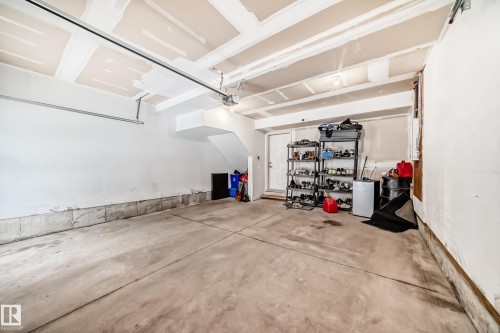 170 804 Welsh Drive, Edmonton, AB - Indoor Photo Showing Garage