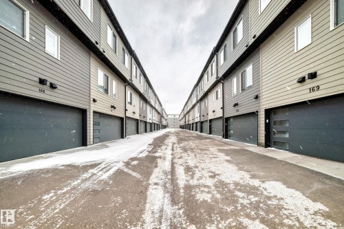170 804 Welsh Drive, Edmonton, AB - Outdoor With Exterior