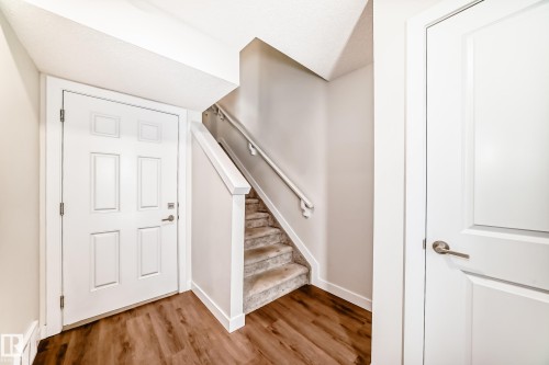 170 804 Welsh Drive, Edmonton, AB - Indoor Photo Showing Other Room