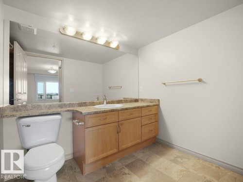 302 1589 Glastonbury Boulevard, Edmonton, AB - Indoor Photo Showing Bathroom