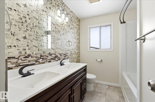 4326 49 Ave, St. Paul Town, AB - Indoor Photo Showing Bathroom