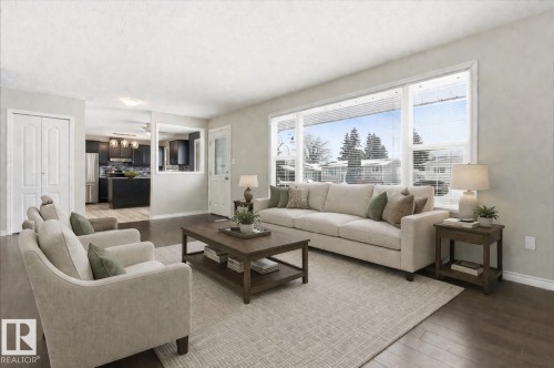 4326 49 Ave, St. Paul Town, AB - Indoor Photo Showing Living Room