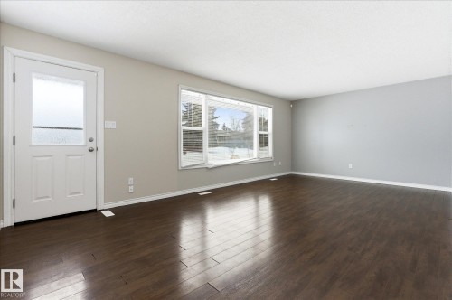 4326 49 Ave, St. Paul Town, AB - Indoor Photo Showing Other Room