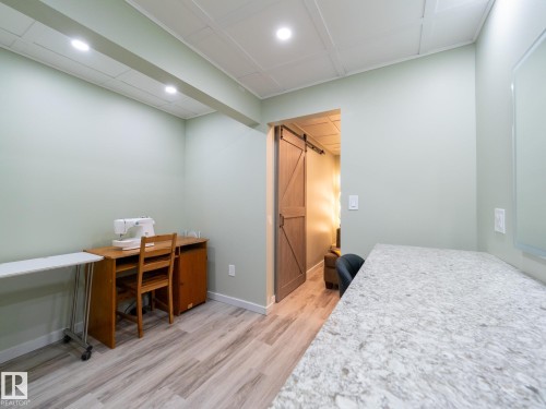 13035 132 Avenue, Edmonton, AB - Indoor