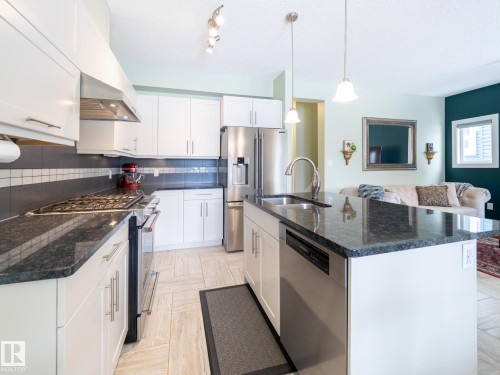 13035 132 Avenue, Edmonton, AB - Indoor Photo Showing Kitchen With Double Sink With Upgraded Kitchen