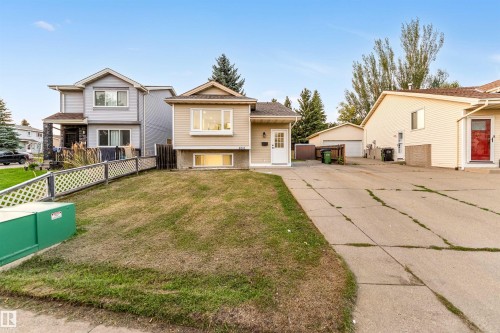 4616 32 Avenue, Edmonton, AB - Outdoor