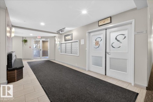 123 6084 Stanton Drive, Edmonton, AB - Indoor Photo Showing Other Room