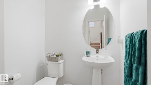 4112 171 Avenue, Edmonton, AB - Indoor Photo Showing Bathroom