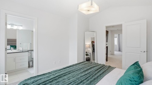 4112 171 Avenue, Edmonton, AB - Indoor Photo Showing Bedroom