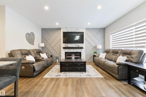 27 Prospect Place, Spruce Grove, AB - Indoor Photo Showing Living Room With Fireplace