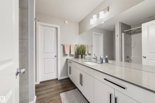 27 Prospect Place, Spruce Grove, AB - Indoor Photo Showing Bathroom