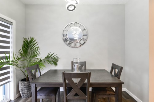 27 Prospect Place, Spruce Grove, AB - Indoor Photo Showing Dining Room