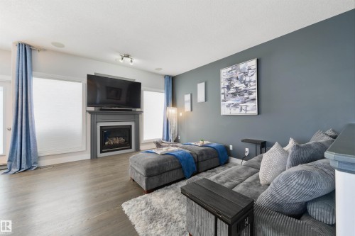 46 Longview Crescent, Spruce Grove, AB - Indoor Photo Showing Living Room With Fireplace