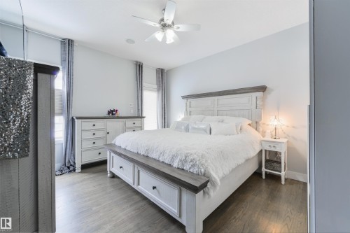 46 Longview Crescent, Spruce Grove, AB - Indoor Photo Showing Bedroom