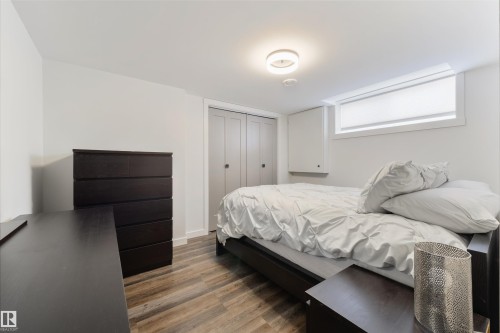 46 Longview Crescent, Spruce Grove, AB - Indoor Photo Showing Bedroom