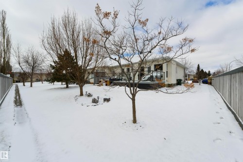46 Longview Crescent, Spruce Grove, AB - Outdoor