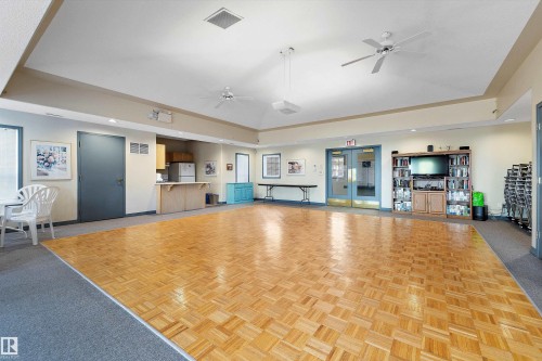 123 215 Blackburn Drive E, Edmonton, AB - Indoor