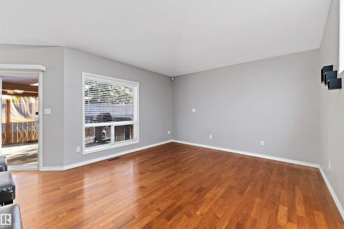 123 215 Blackburn Drive E, Edmonton, AB - Indoor Photo Showing Other Room