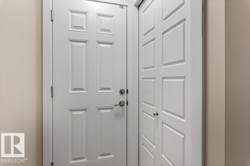 26 3710 Allan Drive, Edmonton, AB - Indoor Photo Showing Other Room