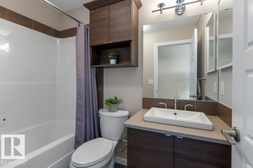26 3710 Allan Drive, Edmonton, AB - Indoor Photo Showing Bathroom