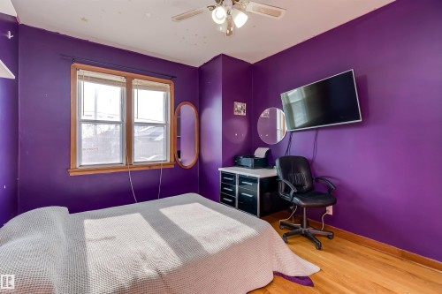 4426 53 Avenue, Leduc, AB - Indoor Photo Showing Bedroom