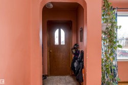 4426 53 Avenue Leduc, AB T9E 5W4