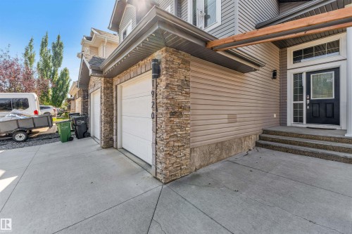 1920 69 St., Edmonton, AB - Outdoor With Exterior