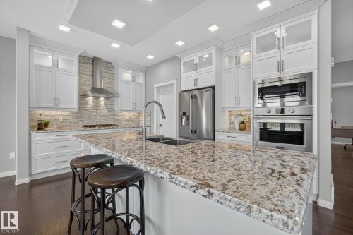3419 Chickadee Drive, Edmonton, AB - Indoor Photo Showing Kitchen With Double Sink With Upgraded Kitchen