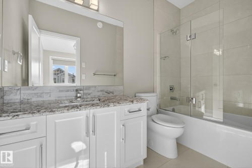 3419 Chickadee Drive, Edmonton, AB - Indoor Photo Showing Bathroom