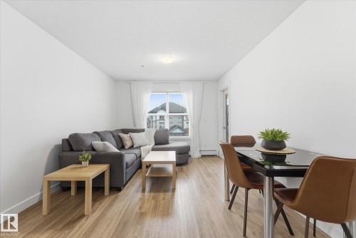 316 667 Watt Boulevard, Edmonton, AB - Indoor