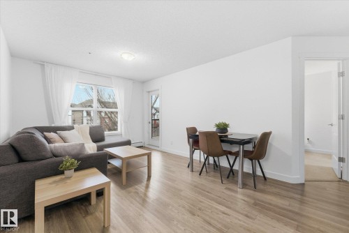316 667 Watt Boulevard, Edmonton, AB - Indoor Photo Showing Living Room