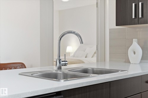 316 667 Watt Boulevard, Edmonton, AB - Indoor Photo Showing Kitchen With Double Sink