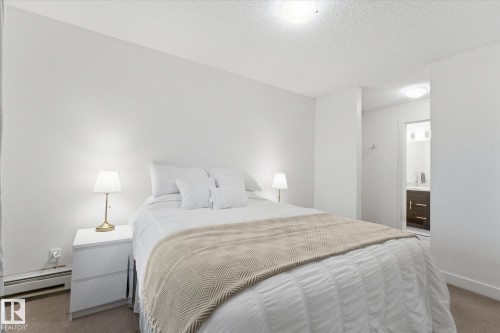 316 667 Watt Boulevard, Edmonton, AB - Indoor Photo Showing Bedroom